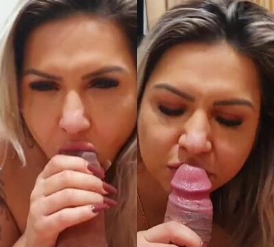 Mujer madura disfrutando mucho de esa polla