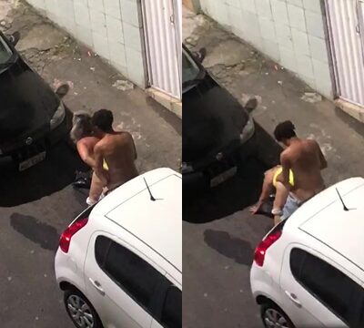 Rubia cachonda recibiendo pollazos en plena calle