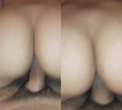 Hombre follándosela y abofeteándole el culo