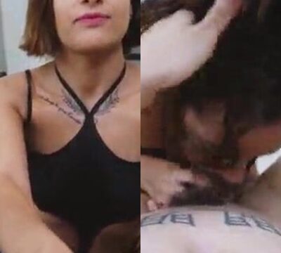 Mujer haciendo una mamada muy húmeda a la polla del amigo de su hijo