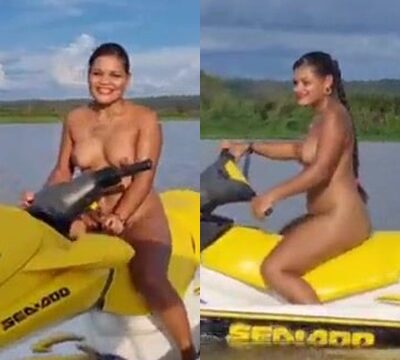 Actriz porno montando en moto de agua desnuda