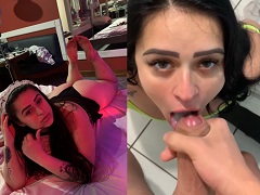 Mujer chupando y dando su coño a cuatro patas