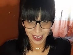 La traviesa ninfómana Fernanda se mete en la ducha con su novio para hacerle una sabrosa mamada durante el rodaje