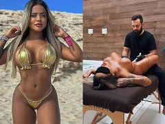 Mujer desnuda recibiendo un masaje y siendo masturbada por el chico