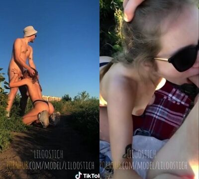 Mujer traviesa chupando una polla en un lugar público