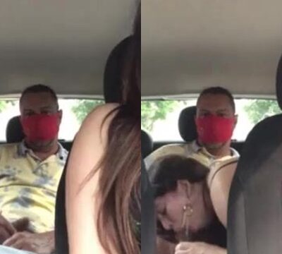 Una taxista cachonda le hace una mamada a su cliente