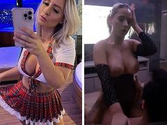 Rubia caliente chupando y follando en el salón con su pareja