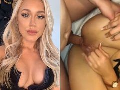 Deliciosa rubia modelo dando su culo