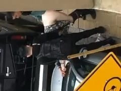 Unos jóvenes aprovecharon que las calles estaban vacías debido al virus corona y se follaron a una ninfa al aire libre pero fueron pillados – aficionados