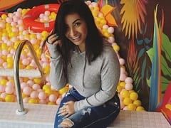 Hermoso ángel amateur hizo un video mostrando desnuda y provocativa para darle una paja guiada