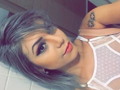 Rubia Muy Guapa y Muy Traviesa como Puta de Lujo, Le Hace una Mamada Húmeda al Cliente que lo Filmó Todo