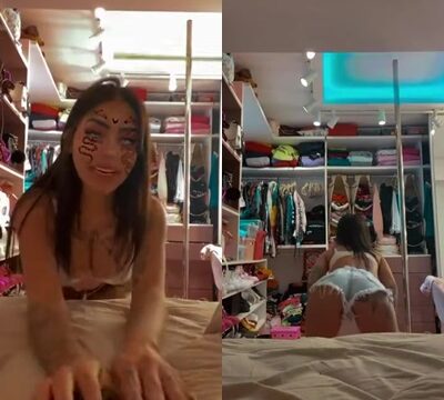 Hermosa mujer bailando mostrando sus bragas