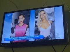 La rubia caliente Malu que fue detenida por traficar aparece en un vídeo íntimo chupando la polla de su compañero traficante y liberando su coño a cuatro patas