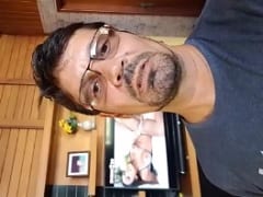 “Que hoy sea maravilloso” Mientras el tío enviaba mensajes de amor al grupo Zap, el puterío campaba a sus anchas por la tele – Aficionados