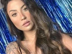 Esta mujer es una delicia y aunque hay videos de ella revolcándose