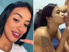 Deliciosa morena, haciéndolo en directo
