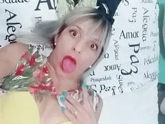 Perra Rubia Que Es Una Corona GP Grabó Un Video De Su Cliente Tragando Su Polla Con Talento