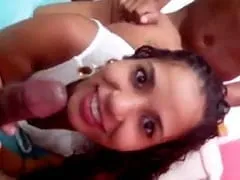 Video de Suruba amateur con Mayara de Campos dos Goytacazes – RJ follando a sus dos primos borrachos