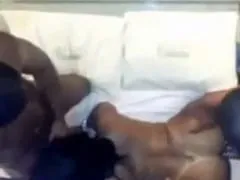 Jóvenes de Fortaleza – CE graban vídeo de orgía amateur comiéndose a la empleada de su escuela y el vídeo cae en la red