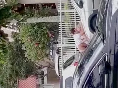 Real Amateur Flagra De Pareja Follando De Dia Al Aire Libre Sobre El Capó Del Coche Despues De Una Fiesta En La Zona Oeste De Rio De Janeiro