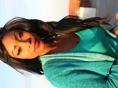 La deliciosa y muy traviesa negra Marcela le chupó la polla a su novio antes de empezar a darle duro y grabó un porno amateur de ese sexo casero