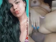 Ninfómana de Ceará dando por el culo y exhibiéndose