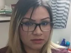 Valquiria amateur traviesa le chupó la polla a su novio y le dejó hacer porno casero