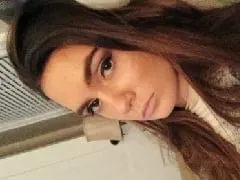 Que también es modelo de 22 años grabó un vídeo casero chupándole la polla a su novio