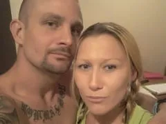 Esposa Traviesa Le Hace Una Mamada Impresionante A Su Pareja Hasta Que Se Corre En Su Boca Mientras Graba Un Vídeo De Sexo Oral