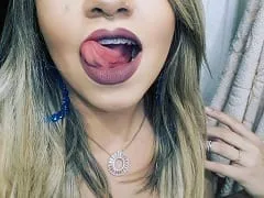Jéssica Gold Puta de Lujo Muy Caliente de São Paulo – SP Dejó al Cliente Grabar un Vídeo de Sexo Oral y También se Exhibió Desnuda