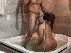 Llevó a la mujer de su mejor amigo a un motel de lujo en Guadalajara y tuvieron sexo en la bañera