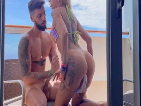 Nochevieja con una pelirroja en alta mar