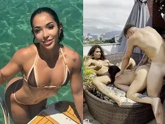 Caliente personal trainer y su novio follando tetona casada estudiante en penthouse en Leblon
